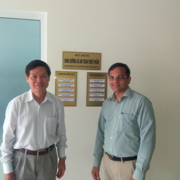 Dr Phu, Assoc Prof, Hanoi Medical Centre