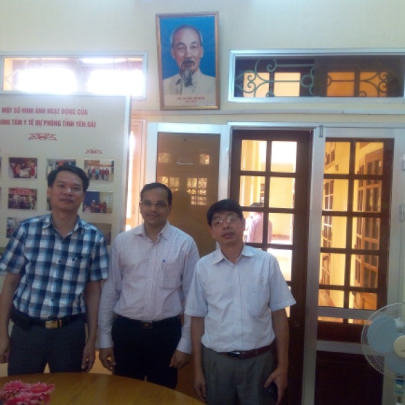 Dr Ha (Director, CDC on my right) and Dr Thanh (Deputy Director) from Yen Bai province